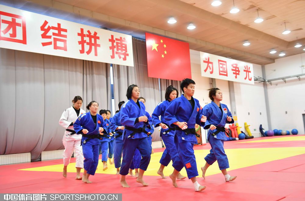 开云平台中国足球锦标赛，庐州铁骑队与陇右海豚队读秒扳平，体能对抗拉满！的简单介绍