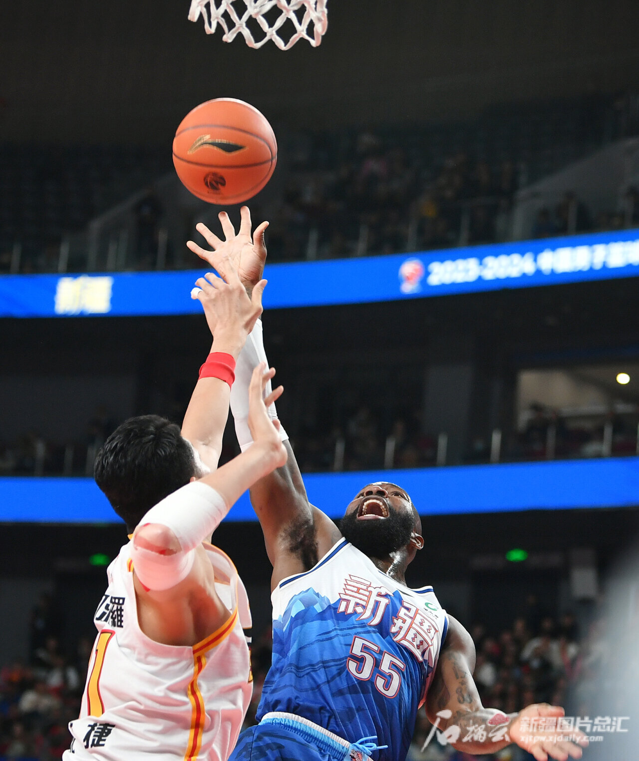 开云首页app包含冲刺阶段CBA常规赛传出新动向，埃因霍温主帅复盘，管理层表态——话题不断，细节决定成败的词条