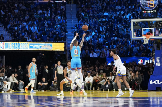 开云平台中国关于深圳男篮迎全明星赛关键赛；国际比赛日防线松动；更衣室稳定；赛季目标并未改变的信息