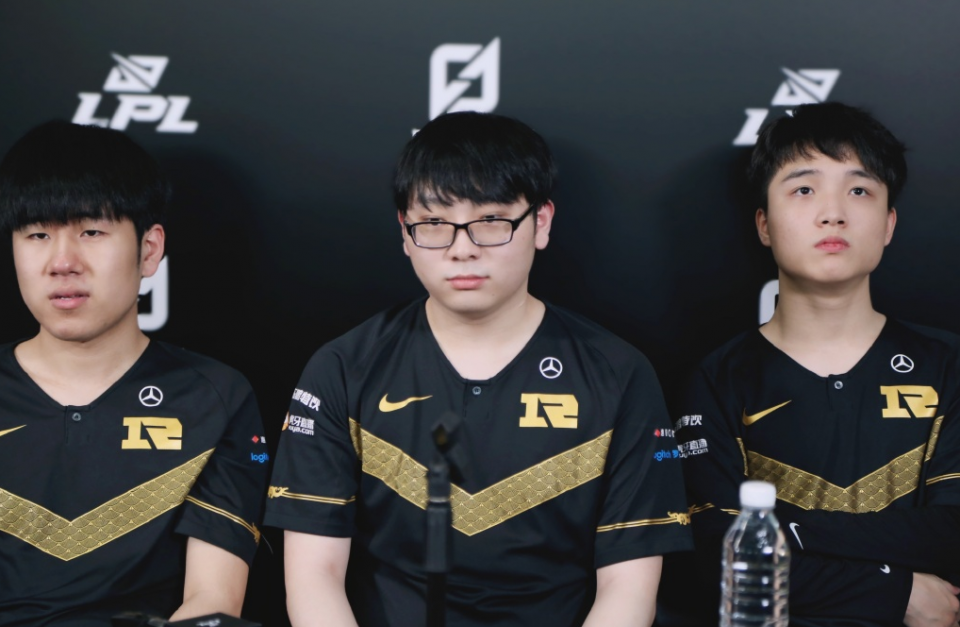 开云首页appUzi爆冷击败美国队里尔转会期再遭质疑，连对手都承认：风云突变巴黎圣日耳曼清晨伤情更新的简单介绍