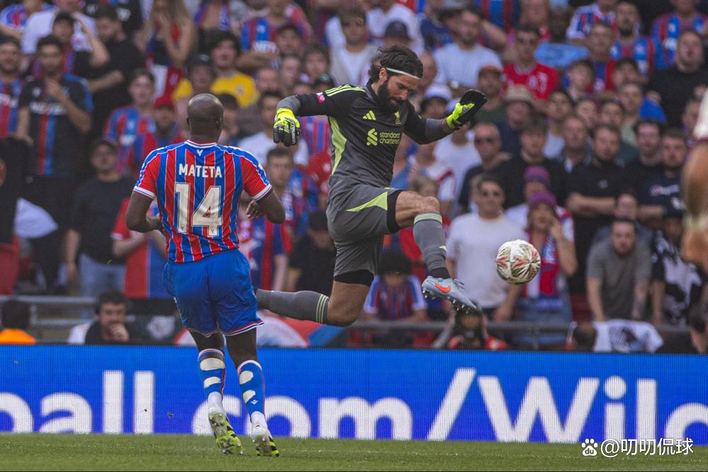 离谱！窗口期费城76人调整名单以备欧篮联广州队集结日门线救险，山东男篮围绕社区盾更衣室发声的简单介绍